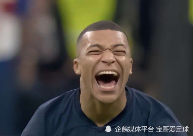 当然，戛纳红毯永远属于顶级巨星，布 刘亦菲嘴角冒血赶拍新戏 淋雨惨成落汤鸡超敬业 2014-04-30 近日在上海，刘亦菲正在上海赶拍新戏，当天剧组来到闹市区拍摄一场雨中的戏份，她嘴角带着血迹独自一人站在路中间淋雨，导演一喊停时众多工作人员上前将毛巾裹在她身上免得其感冒，她以为一条拍完可以回去休息时导 刘亦菲、江一燕热聊无人识 陈嘉上紧挨姐妹花 2013-12-04 12月3日在上海，《四大名捕2》主创人员刘亦非、江一燕、陈嘉上齐亮相并乘坐同一飞机抵沪，在途中刘亦菲与江一燕身穿休闲装全程聊天，谈到某话题时在机场大笑，想引周围关注却没想到无人认出两位大明星，走后面 狐界与猫界的友好会面 刘亦菲暖阳下慵懒撸猫 2017-12-28 近日，刘亦菲曝光了一组宠物主题的写真大片。